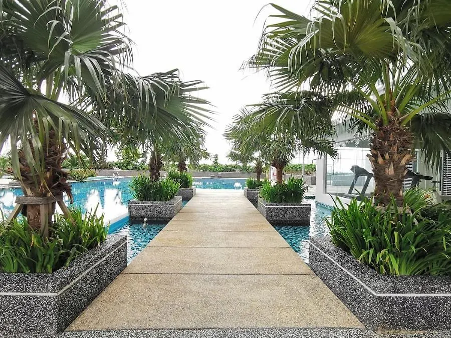 B2013The Platino Netflix 3Br Paradigm Mall By Stay Johor Bahru Apartment