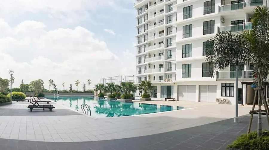 B2013The Platino Netflix 3Br Paradigm Mall By Stay Johor Bahru 0*,